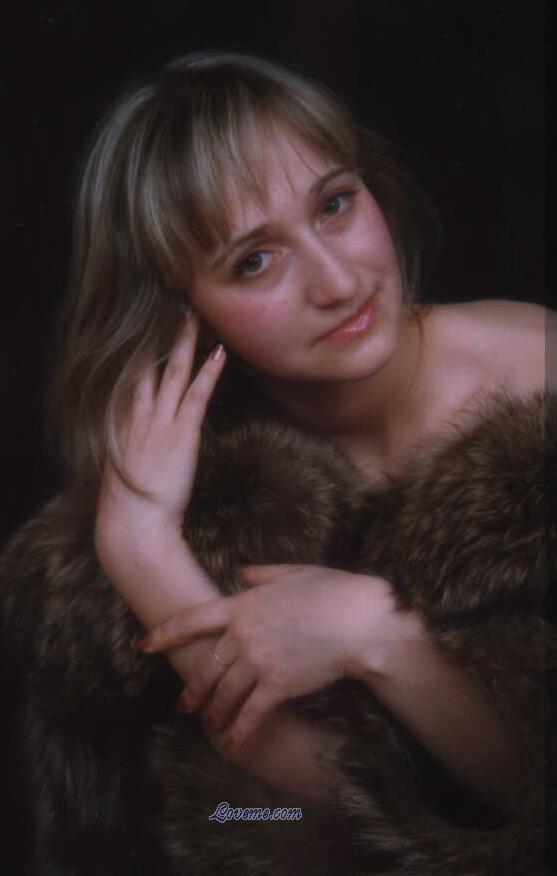 57358 - Svetlana Age: 37 - Russia