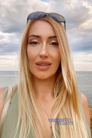 223689 - Olesya Age: 44 - Ukraine