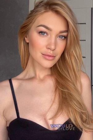 226944 - Diana Age: 32 - Ukraine