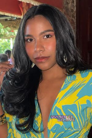 228888 - Laura Age: 27 - Colombia